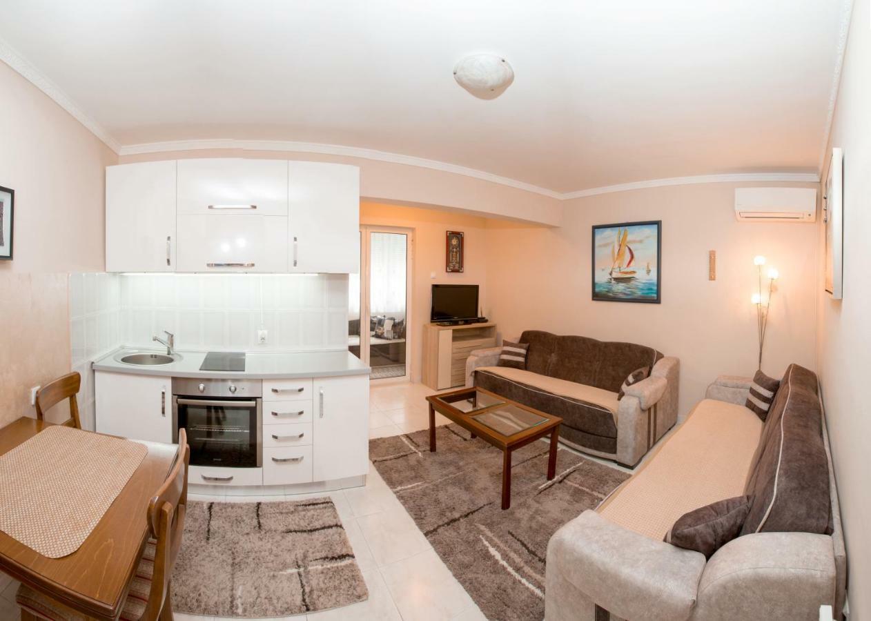 Valentina Apartman Apartment Petrovac Exterior photo